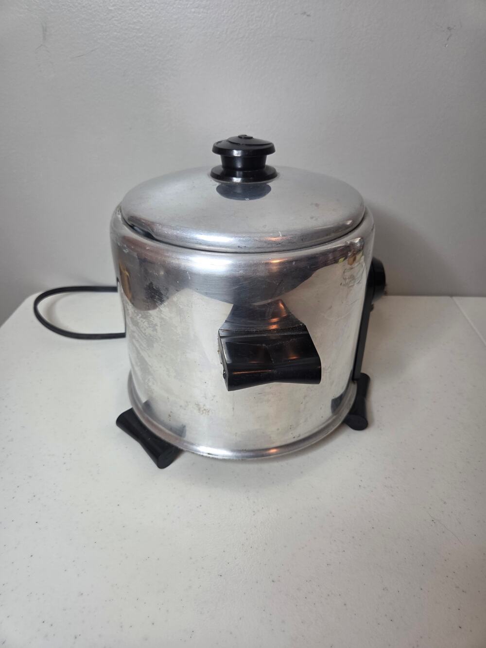 Saladmaster Vintage Fully Automatic Deep Fryer & Cooker Model FF5 With Lid RARE